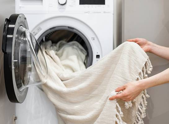 Curtain Washing Service in Dubai